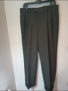 Stafford Super Suit Men's Dress Pants 34x30 Olive Wool Blend Pleated Cuffed